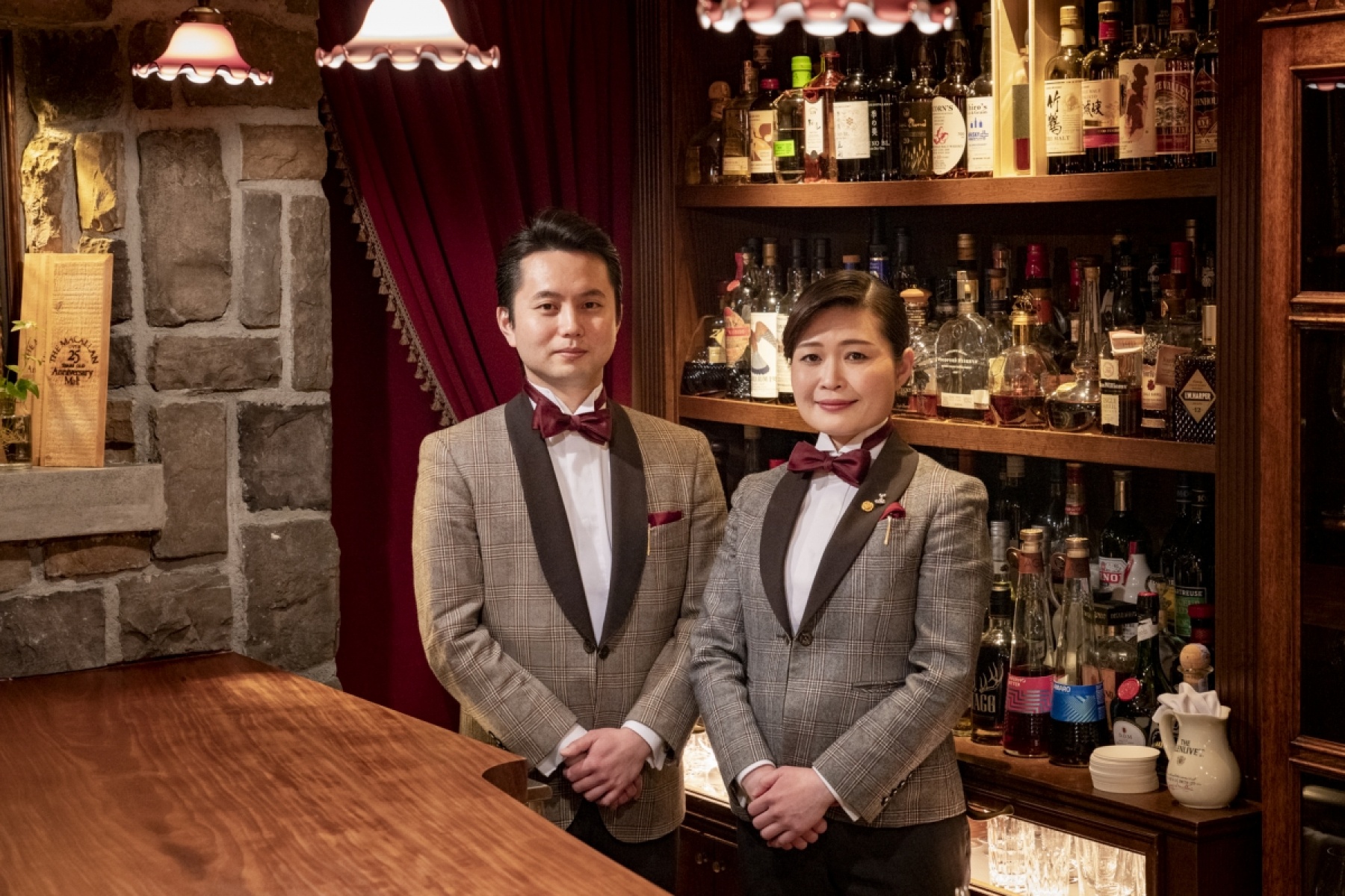 銀座の実力派バーテンダー2人が夫婦になって、
同じカウンターに立つキセキ。
＜前編＞