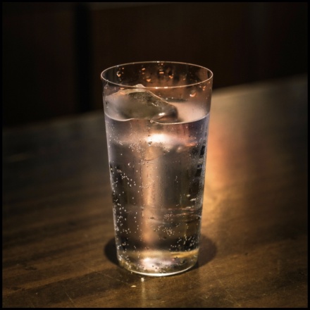 クリスタル クリア キーマカレー ジントニック