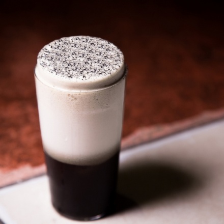 ア・クリーン、ウェルライテッド・プレイス