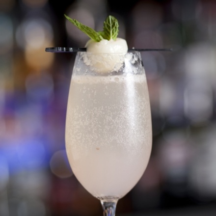 ムーンライト・ライチ・ブロッサム