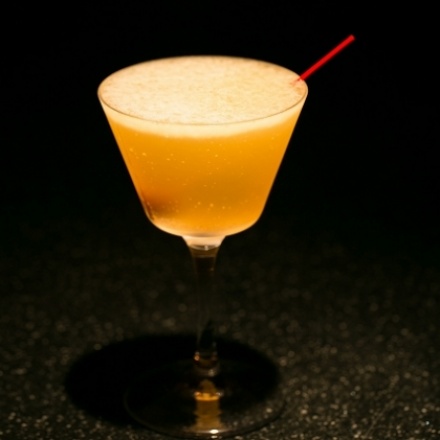 南高梅とアイリッシュウイスキーのカクテル