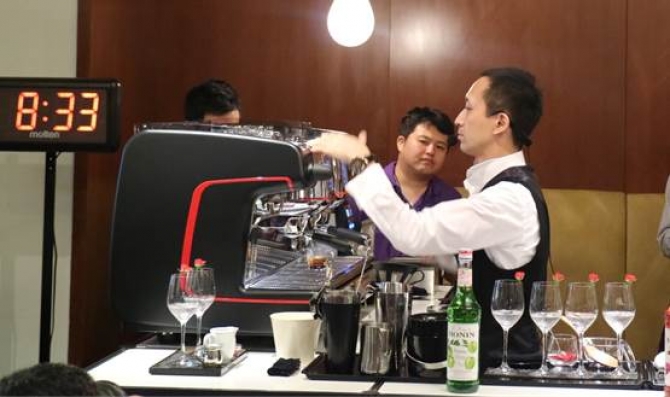 カフェ・ブールジュCafe Bourges